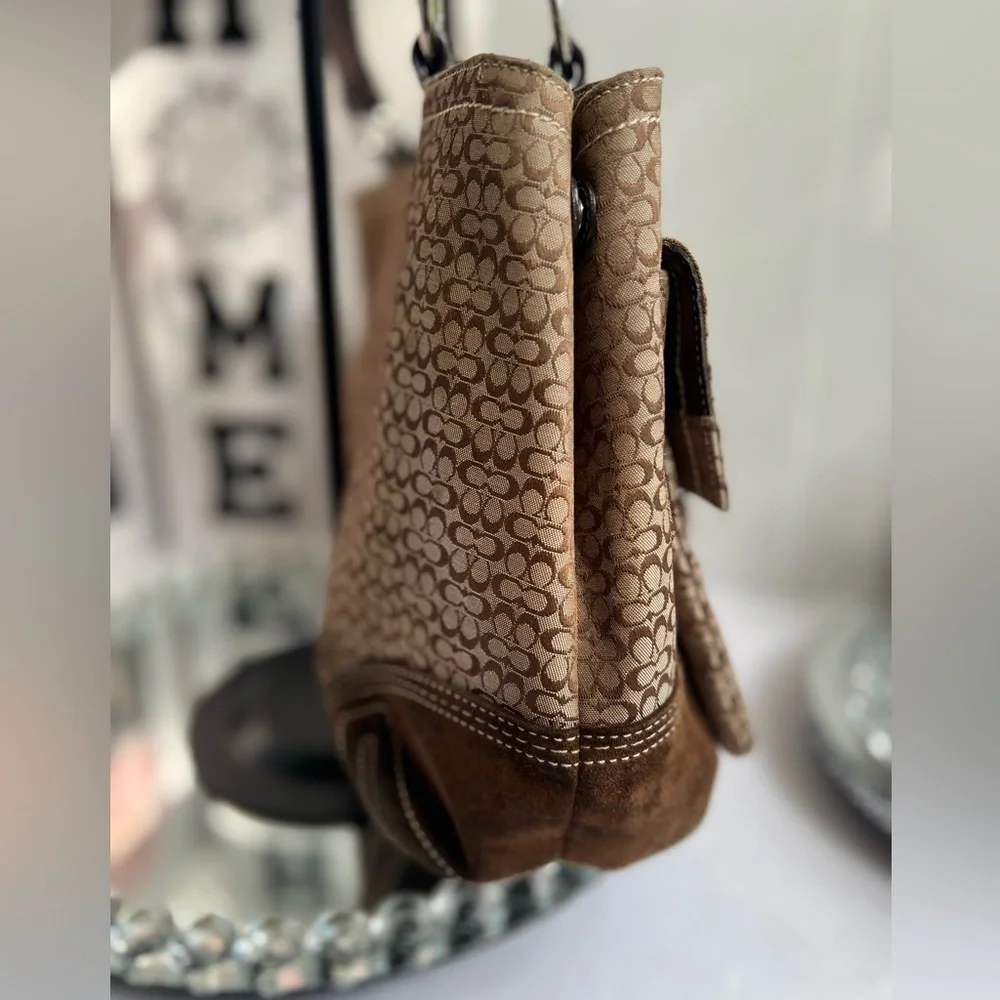 Coach Signature Soho  Brown leather and suede shoulder bag